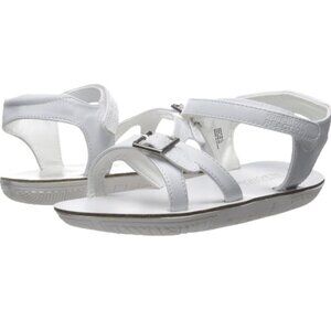 Kenneth Cole Reaction Girls Toddler Little Kid Age 4-5 Ankle Strap Sandal White